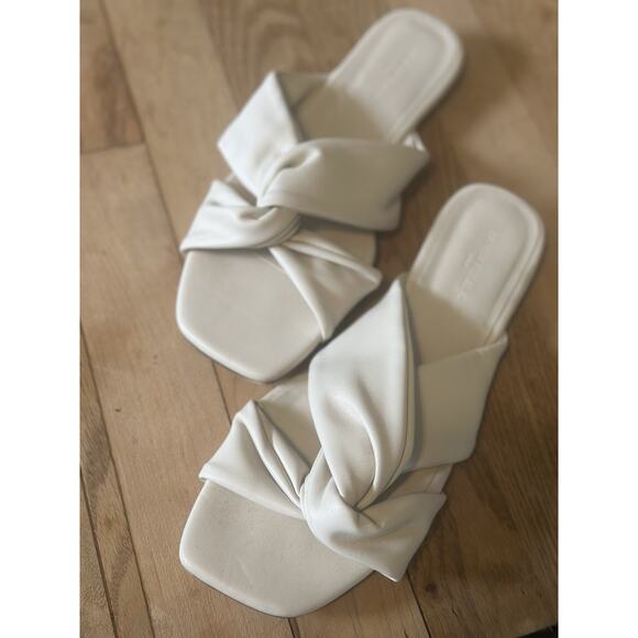 Banana Republic Twisted Knot (BONE) Flat Women's Sandals Size 8.5 - Picture 2 of 7